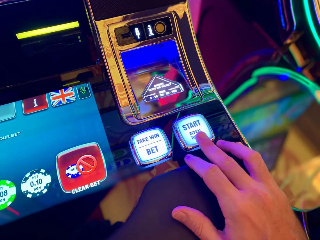Antarmuka mesin slot dengan gulungan